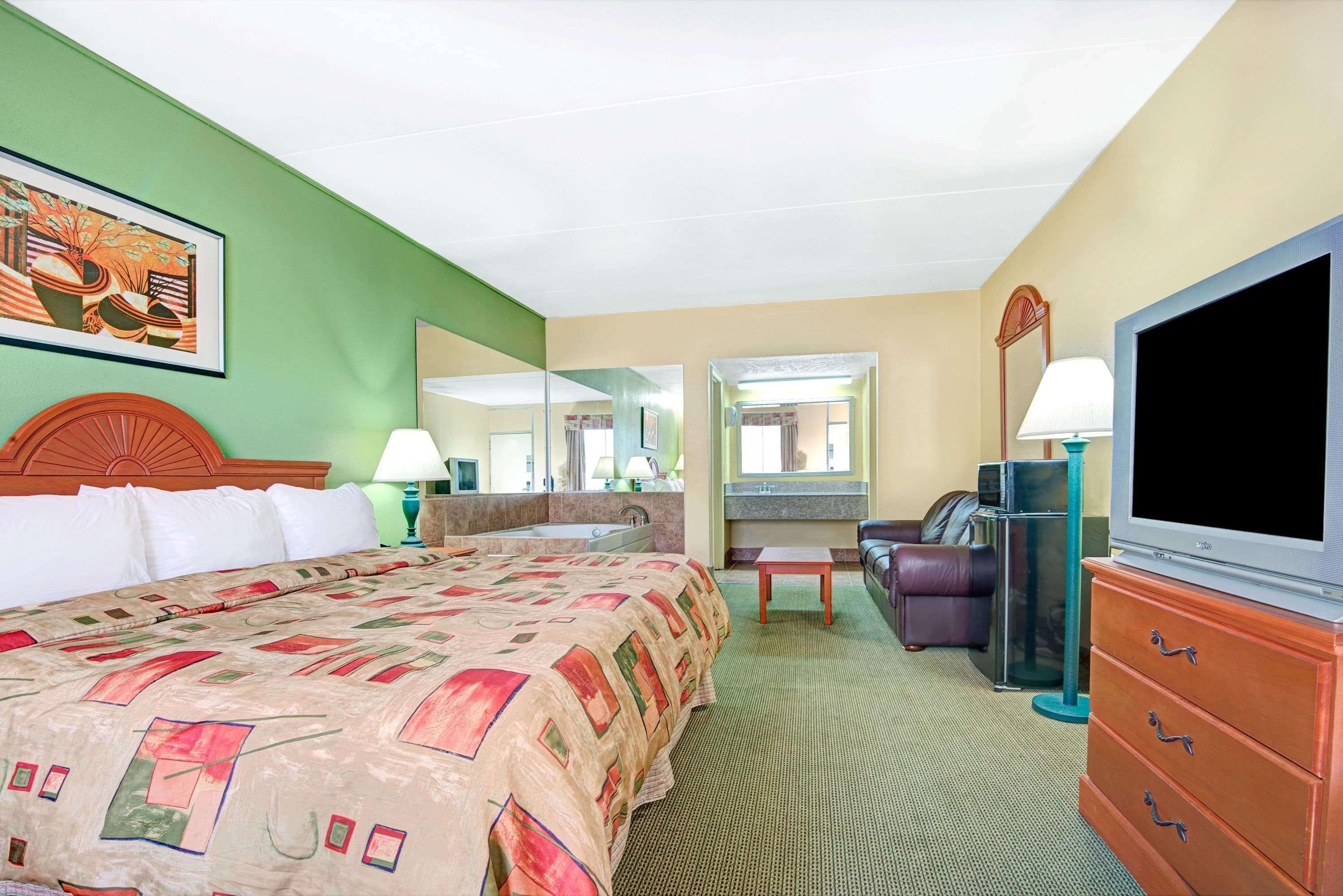 Super 8 By Wyndham Nashville Near Downtown / I-40 Extérieur photo