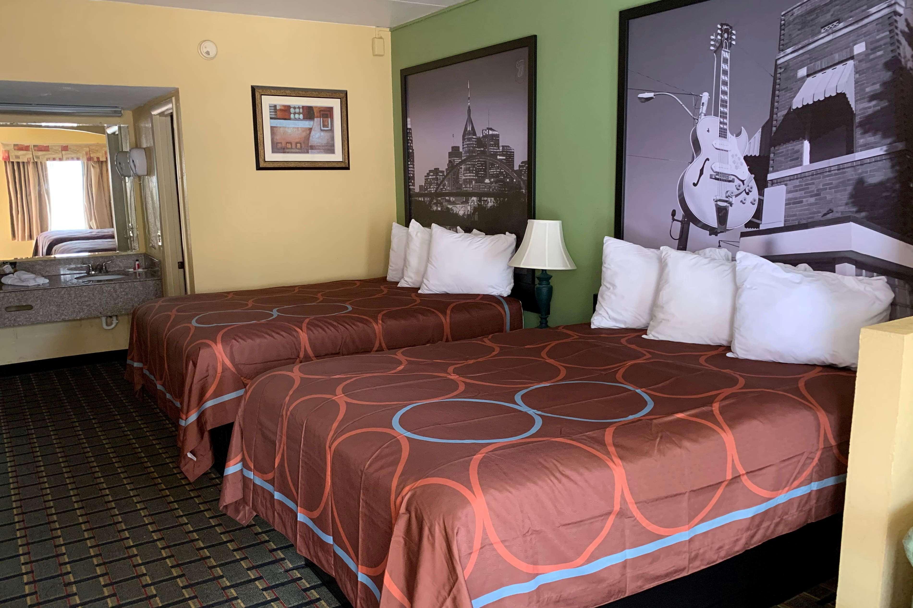 Super 8 By Wyndham Nashville Near Downtown / I-40 Extérieur photo